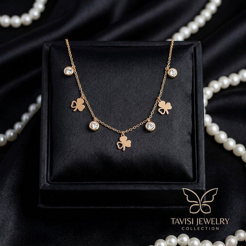 gold clover charm tanmaniya necklace anti tarnish
waterproof clover necklace stainless steel jewellery
gold anti tarnish necklace with crystal clover design
daily wear clover charm necklace for women
lightweight waterproof gold necklace clover design