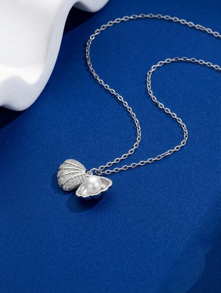 Tavisi Silver Pearl Heart Pendant Necklace | Anti-Tarnish CZ Necklace