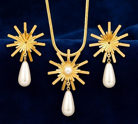 Tavisi Sunburst Pearl Necklace & Earrings Set