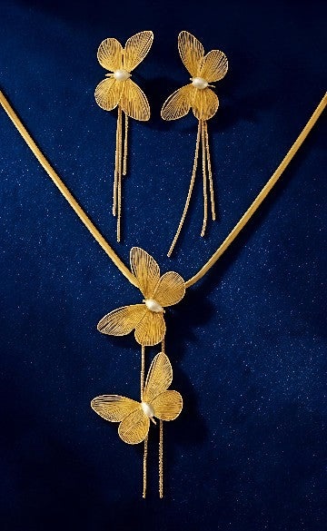 Tavisi Butterfly Pearl Necklace & Earrings Set
