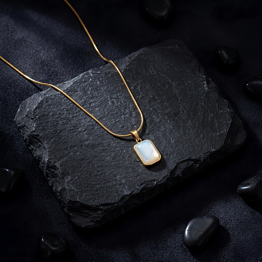 Tavisi Noir Edge Pendant Necklace