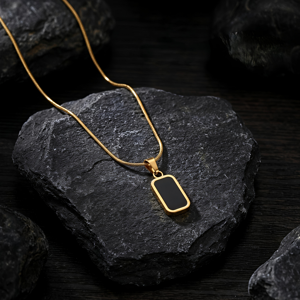 Tavisi Noir Edge Pendant Necklace