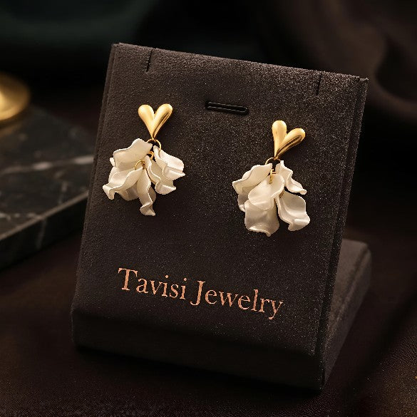 golden-petal-drop-earrings-22k-gold-plated-tavisi