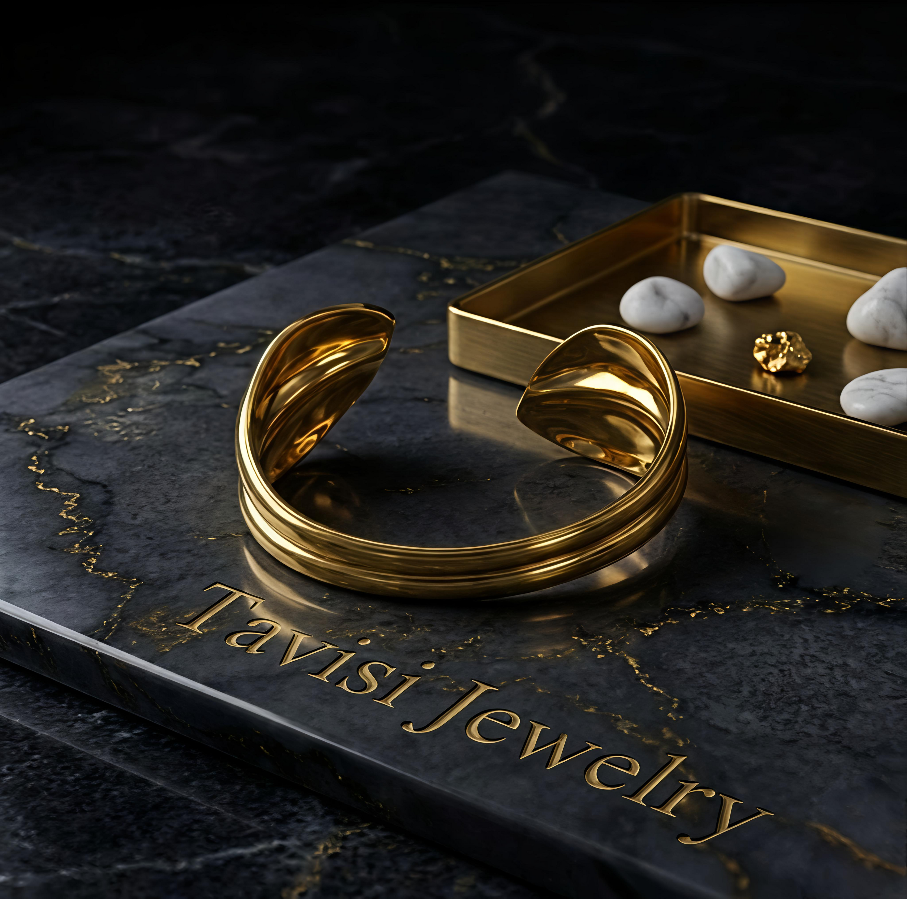 Tavisi Aurielle Luxe anti tarnish gold bracelet for women with elegant layered minimal design