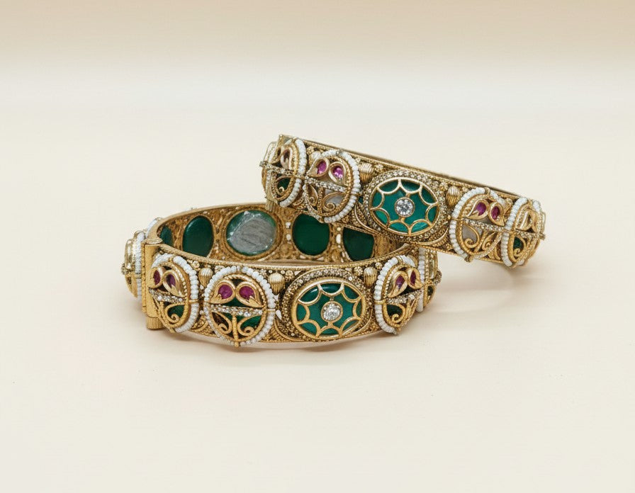 Close-up view of Tavisi Noor Mahal screw model Kundan bangles with intricate handcrafted detailing