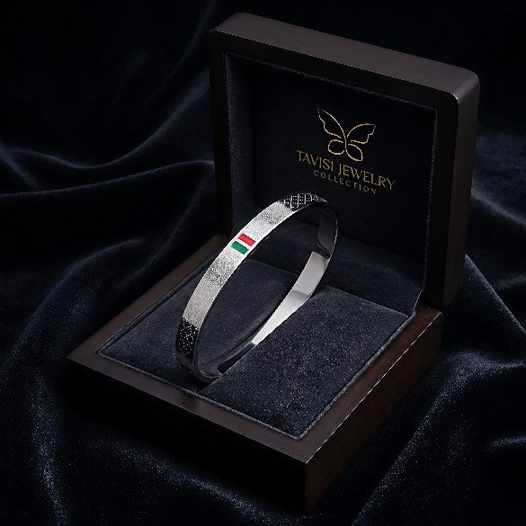 Tavisi silver colour stainless steel kada size 2.6 with anti tarnish finish and long lasting shine

